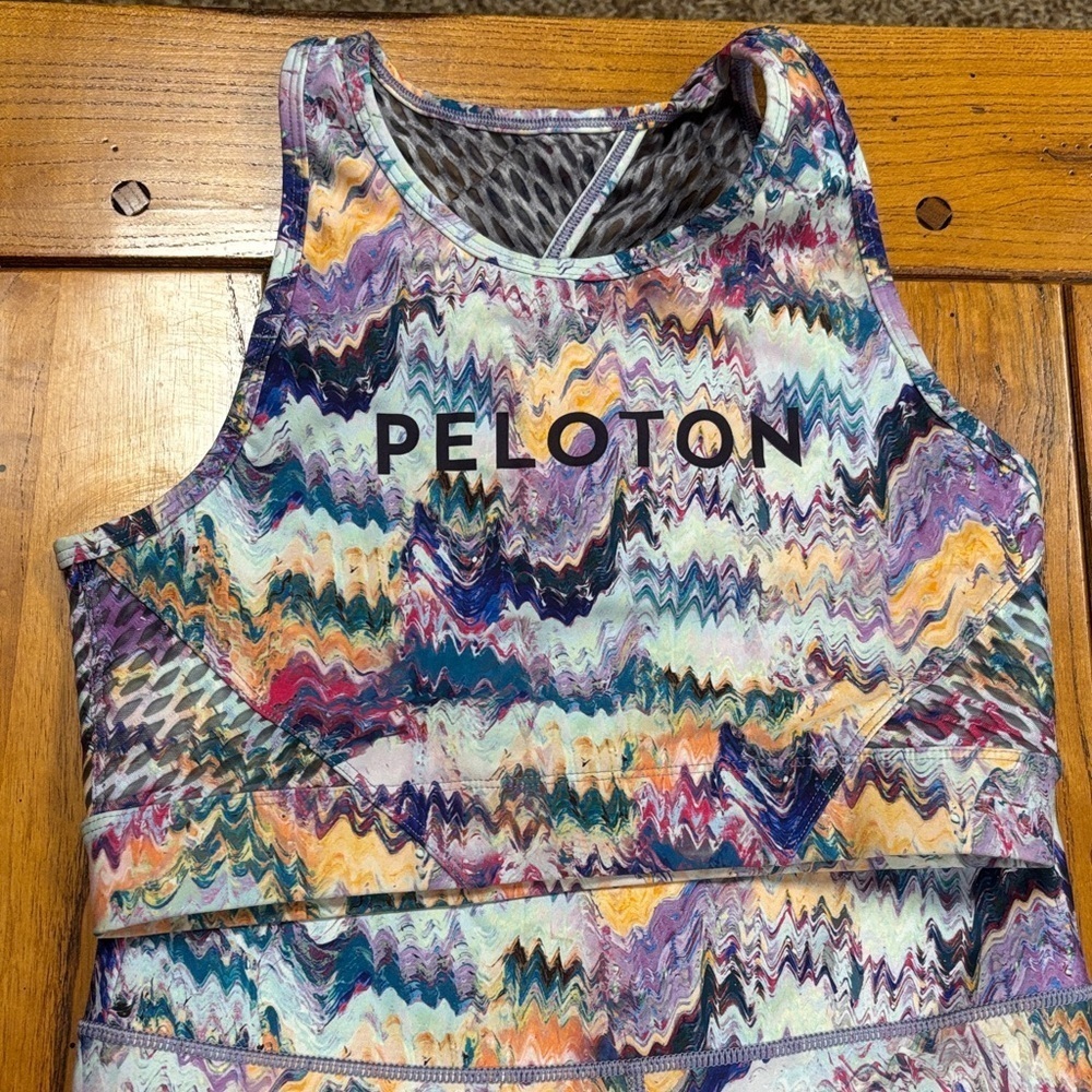 Peloton Multicolor Patterned Activewear Set - Picture 3 of 10